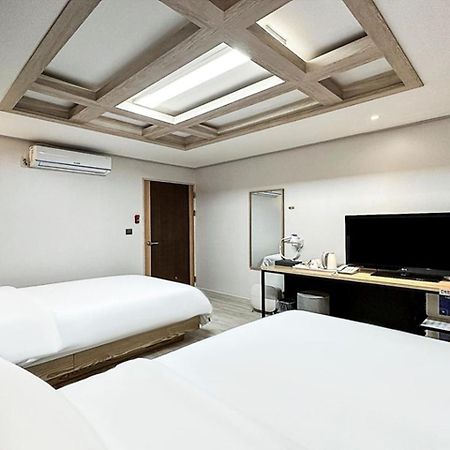 Gumi Time Hotel Kültér fotó