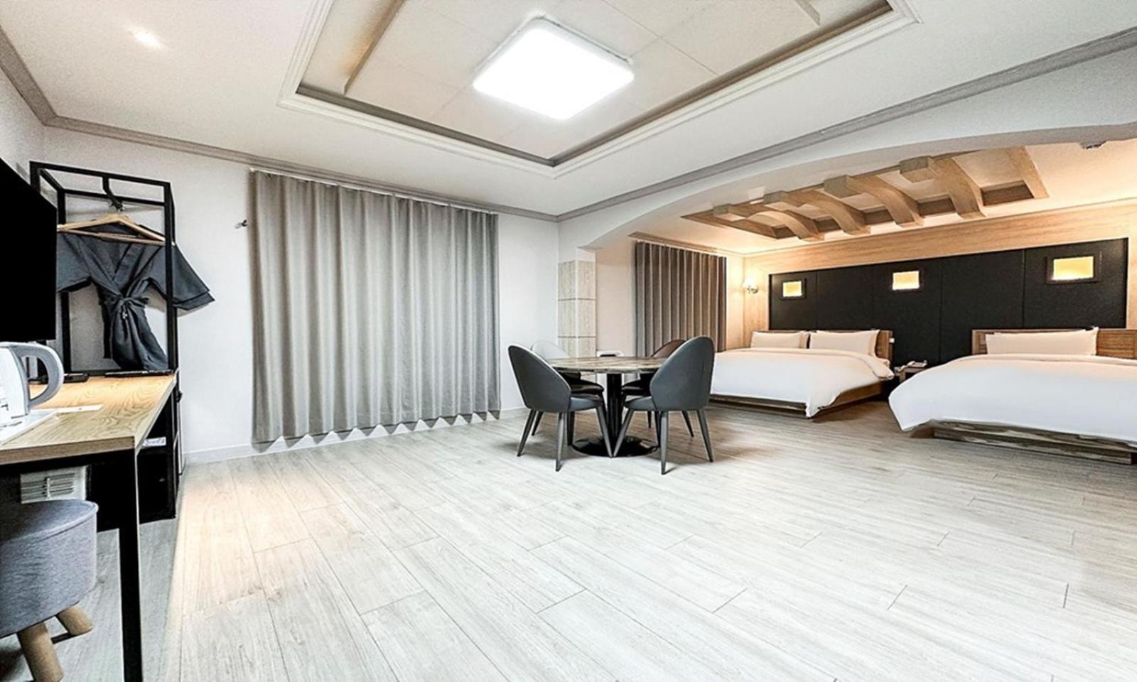Gumi Time Hotel Kültér fotó